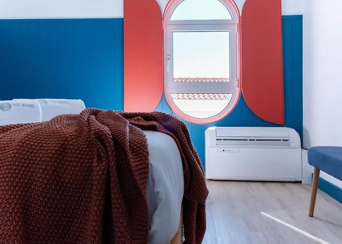 Feel - Boat House * Назаре